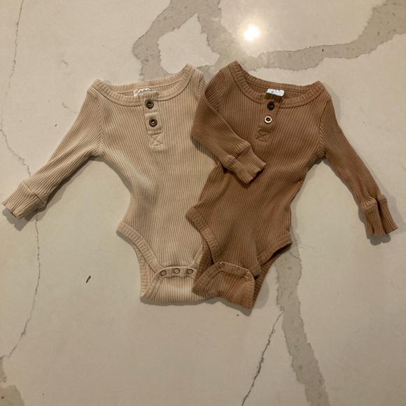little one shop Other - $20‎ ADD ON little one shop bodysuit set cotton on kids mini boden posh peanut